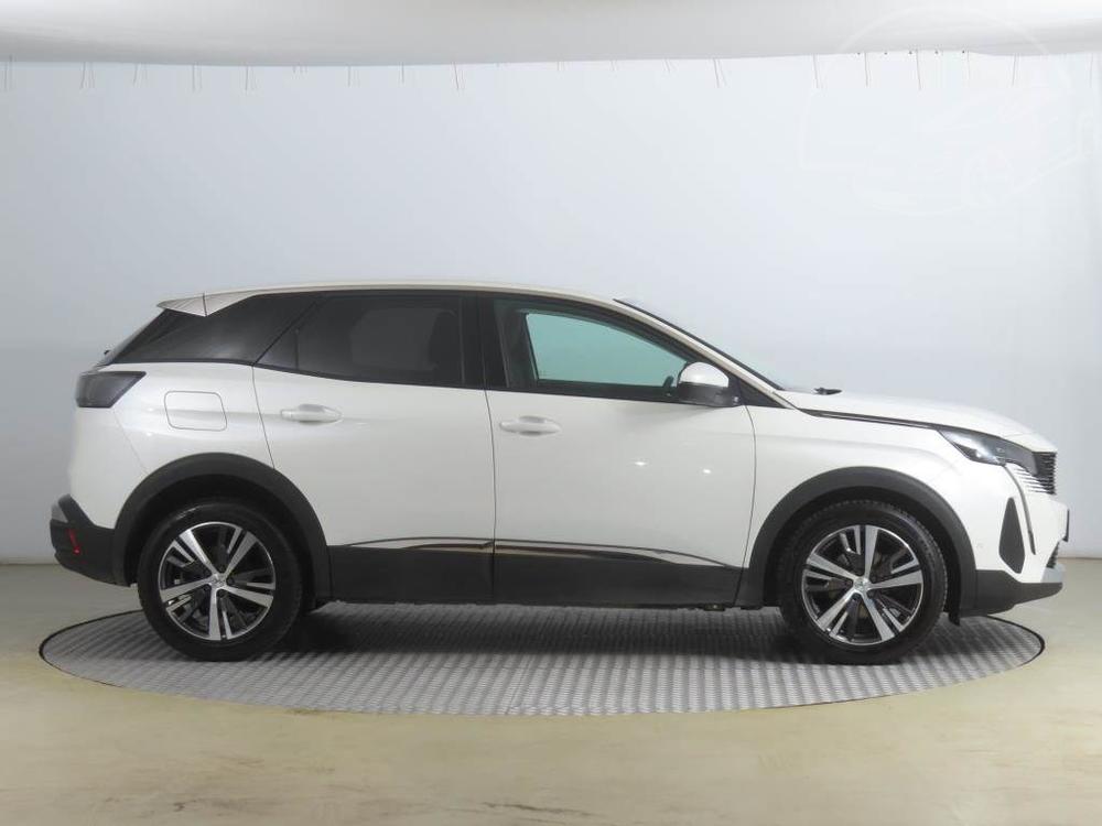 Peugeot 3008 1.5 BlueHDi, Allure, Automat