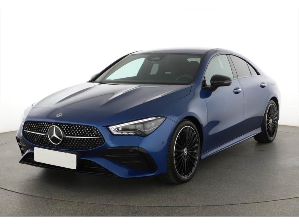 Mercedes-Benz CLA 200, AMG Paket, Navigace