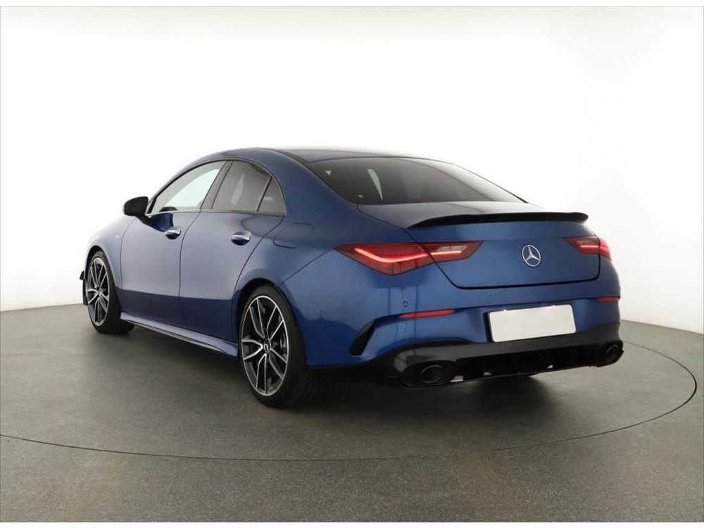 Mercedes-Benz CLA 35 AMG, AMG Paket, Navigace