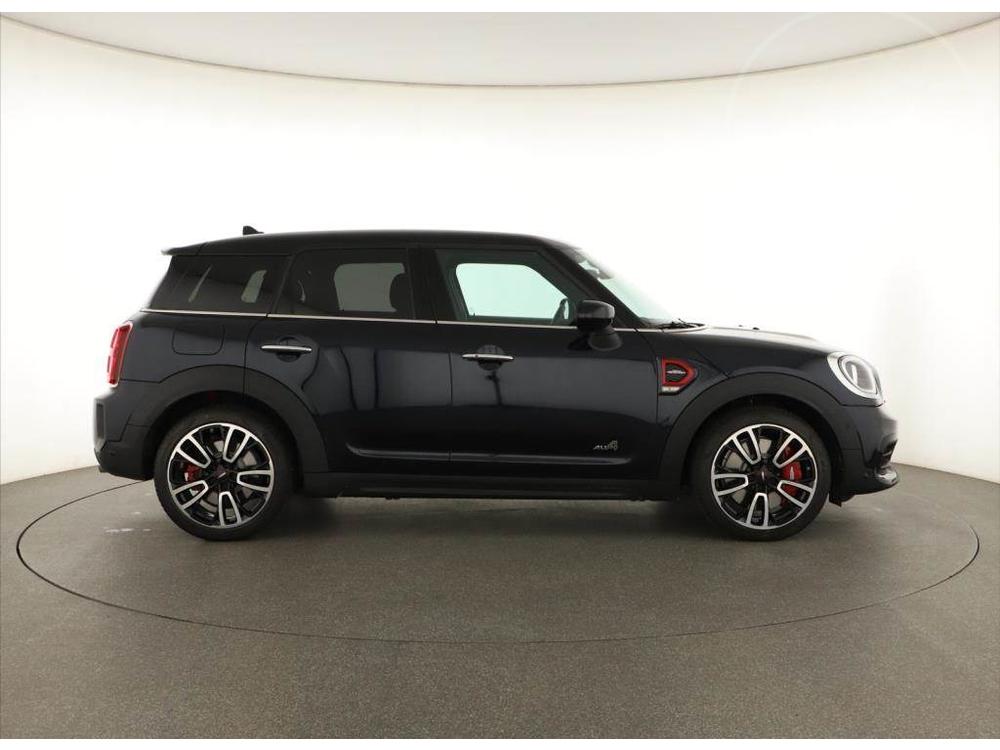 Mini Countryman John Cooper Works, Navigace