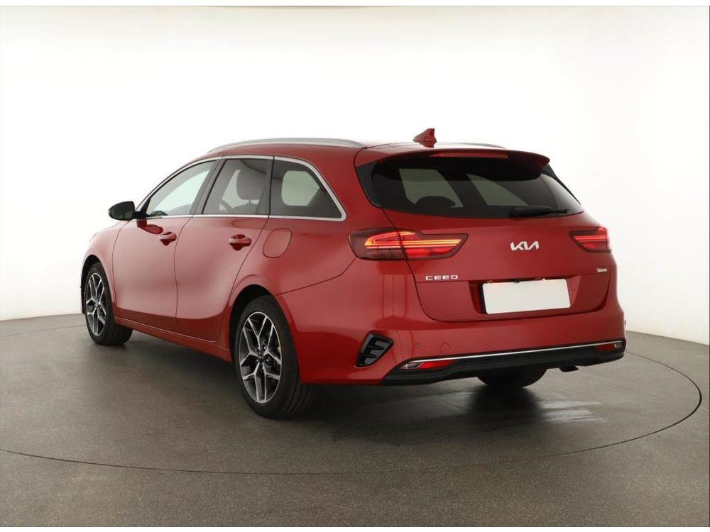 Kia Ceed 1.5 T-GDI, Top, NOV CENA