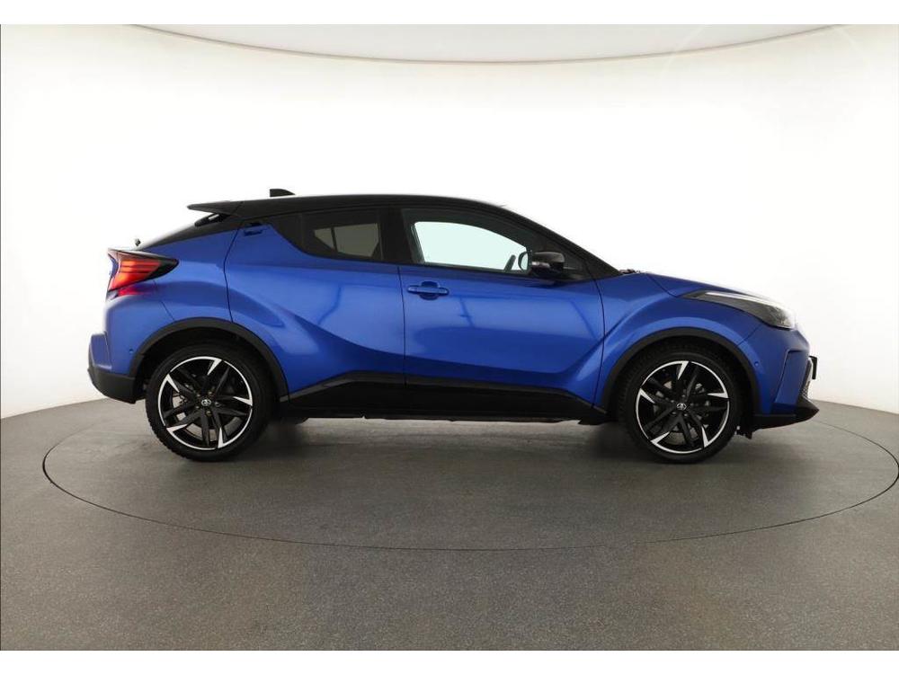 Toyota C-HR 1.8 Hybrid, Automat, R,1.maj