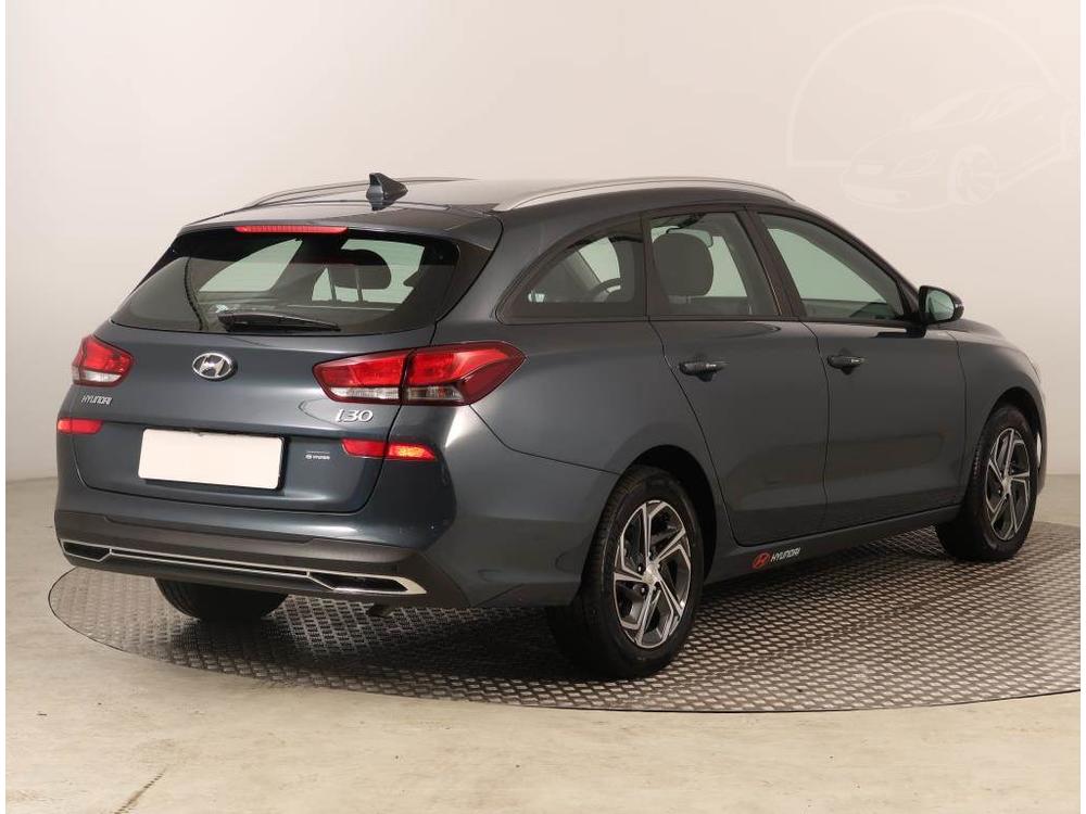 Hyundai i30 1.5 DPI, R,2.maj, Serv.kniha