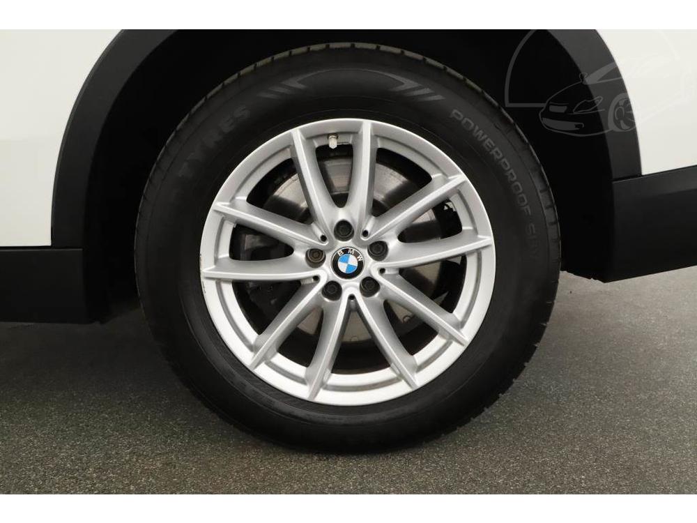 BMW X5 xDrive40i, NOV V R,DPH,4X4