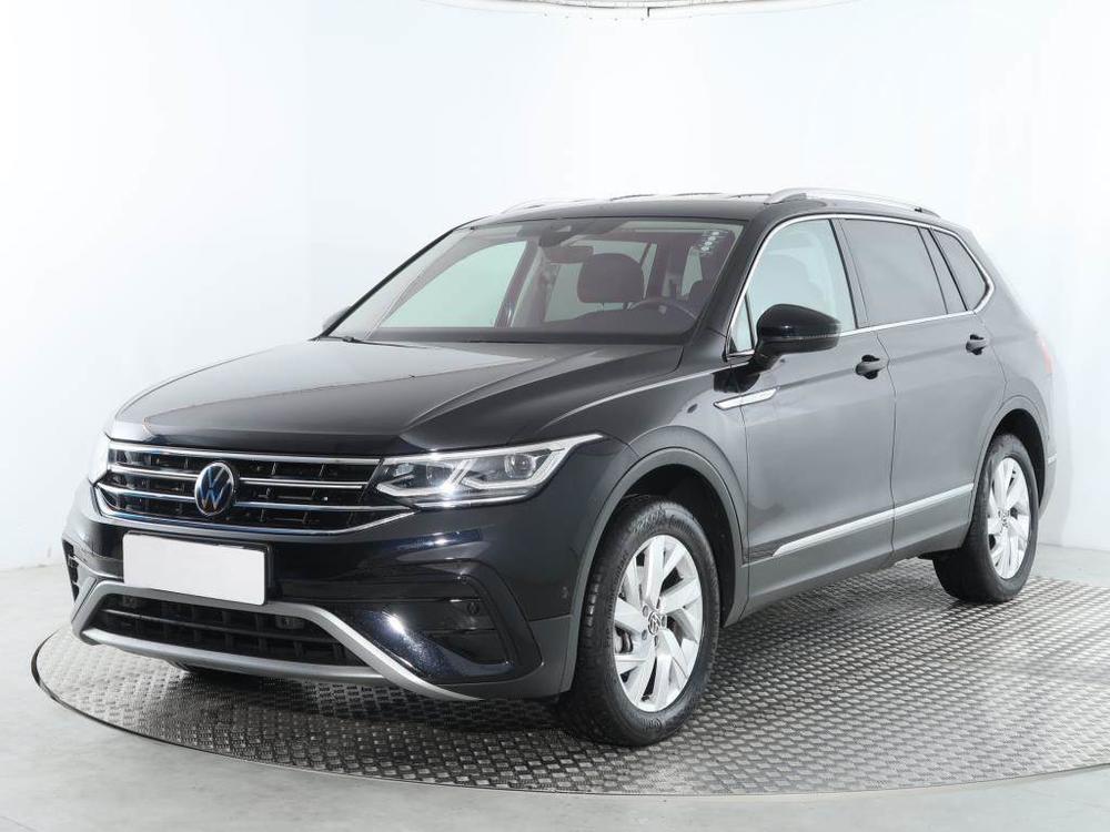 Volkswagen Tiguan 2.0 TDI, Elegance, 1. majitel.