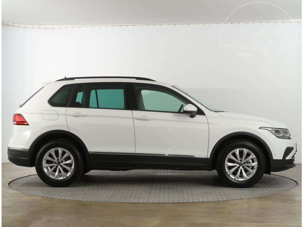 Volkswagen Tiguan 1.5 TSI, Life, Automat