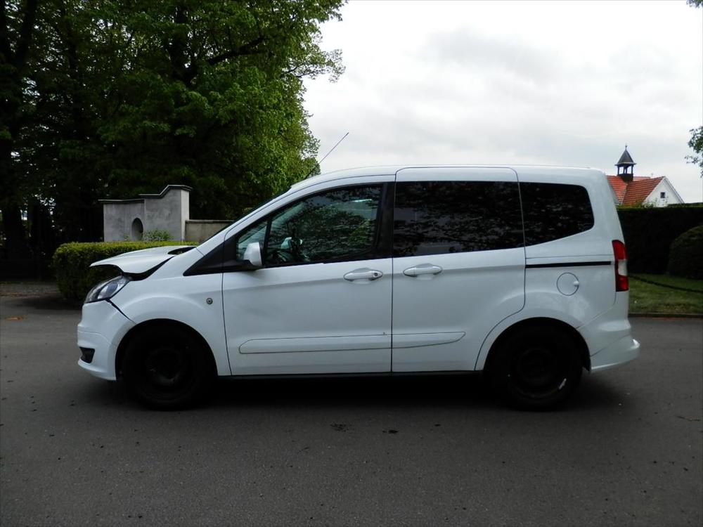 Ford Tourneo Courier 1,5 TDCi, 5mst, Klima, Pojzd