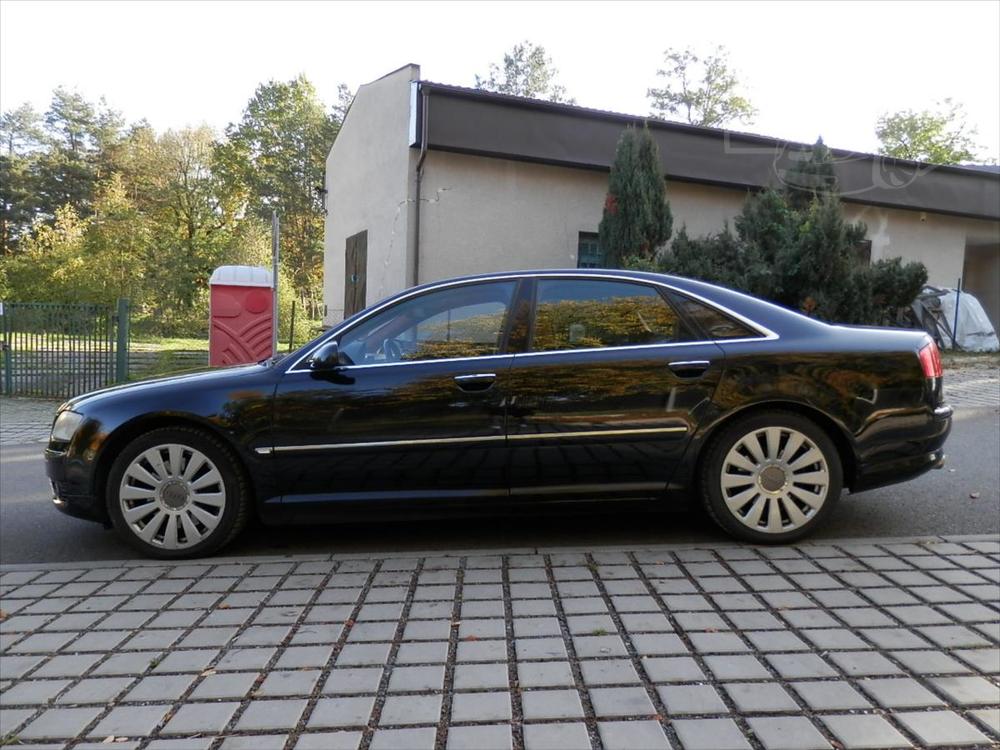 Audi A8 4,2 4x4, MAX vbava, Bose, Nav