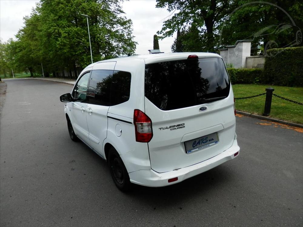 Ford Tourneo Courier 1,5 TDCi, 5mst, Klima, Pojzd