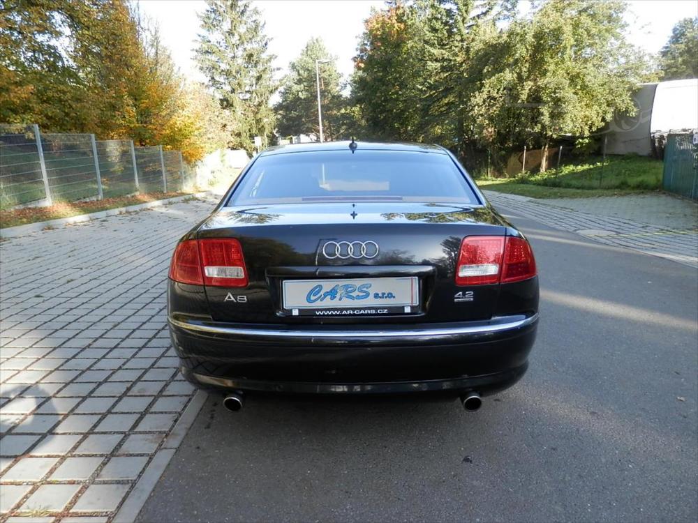 Audi A8 4,2 4x4, MAX vbava, Bose, Nav