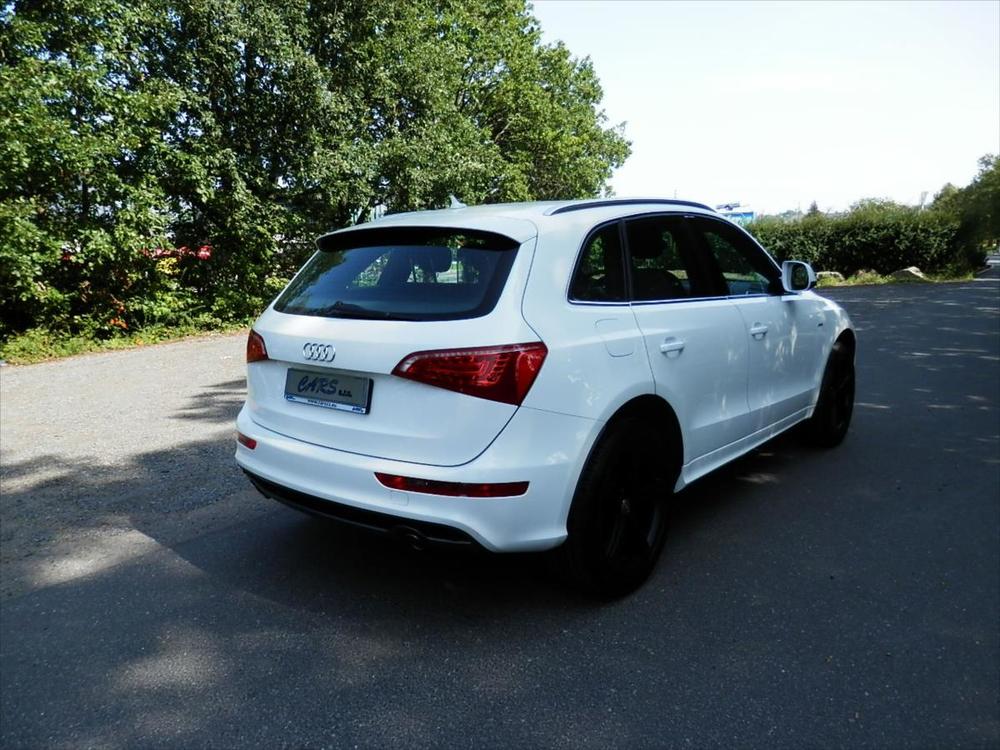 Audi Q5 3,0 TDi 4x4, S-Line, Navi, DPH