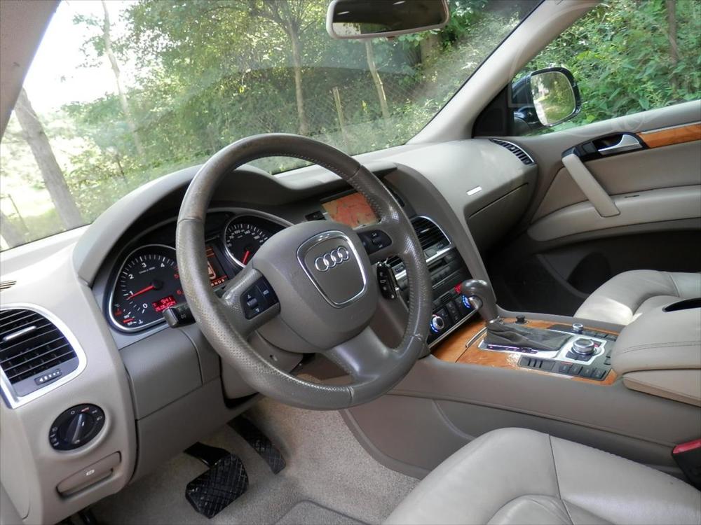 Audi Q7 3,0 TDi 171Kw, Navi, Tan, BO