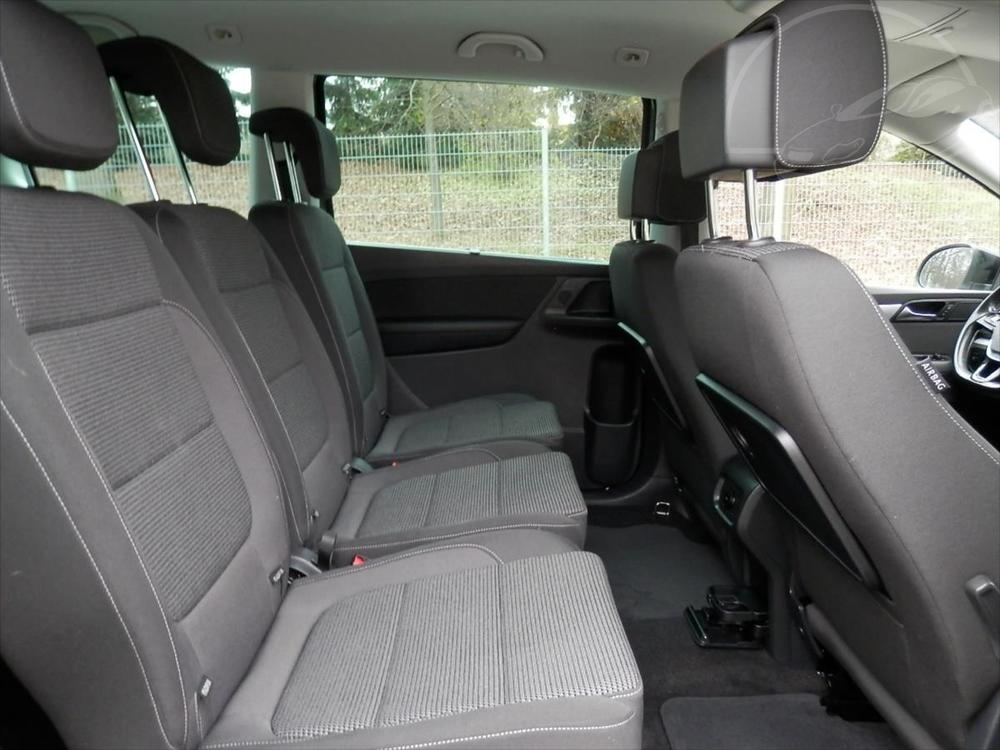 Volkswagen Sharan 2,0 TDi 110Kw, Comfort, Navi,