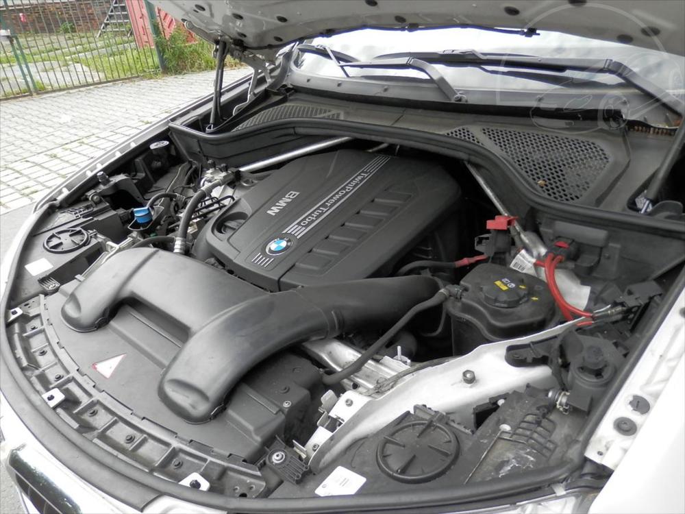 BMW X5 xDrive30d, 7mst, M-paket, Pan