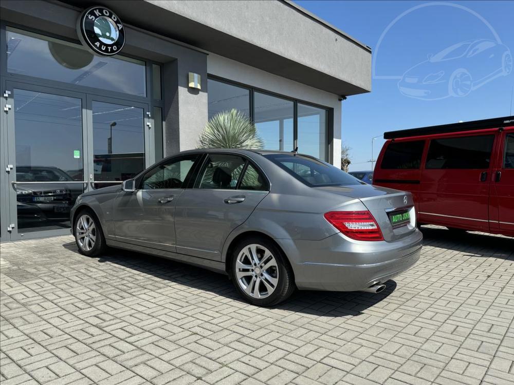 Mercedes-Benz C 2,2   220 CDI 125kW AVANTGARDE