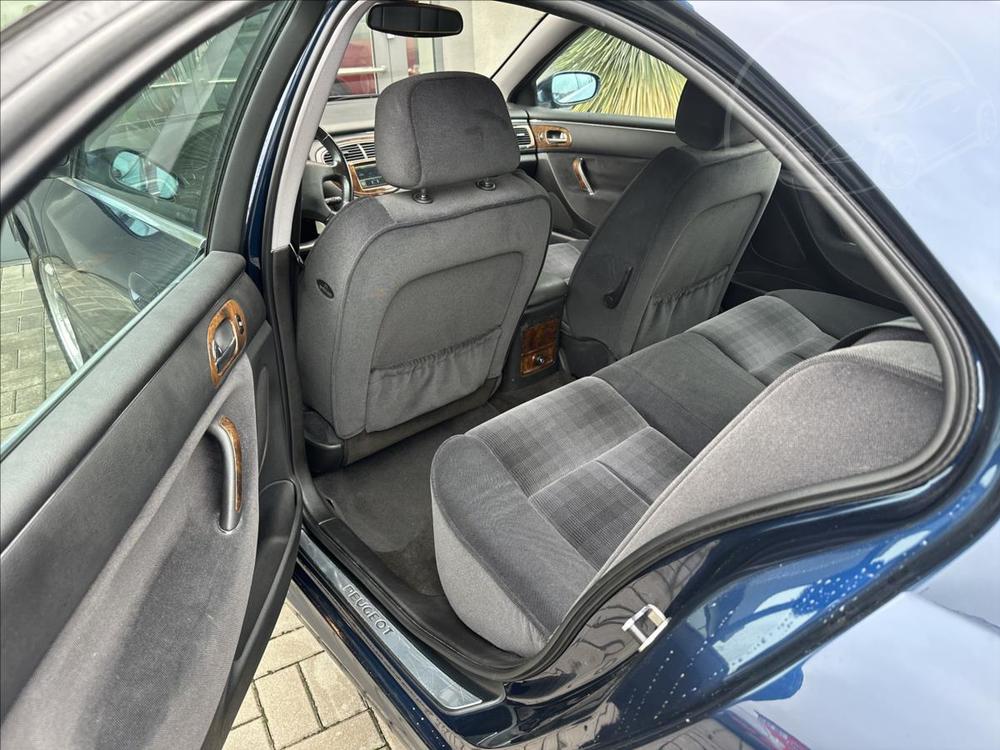 Peugeot 607 2,2   HDI 98kW 1.MAJITEL TOP S