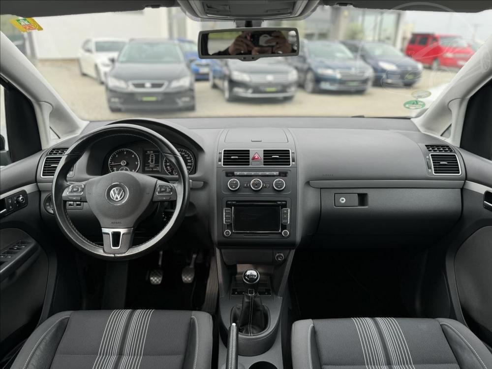 Volkswagen Touran 1,6   TDI 77kW MATCH LED 1.MAJ