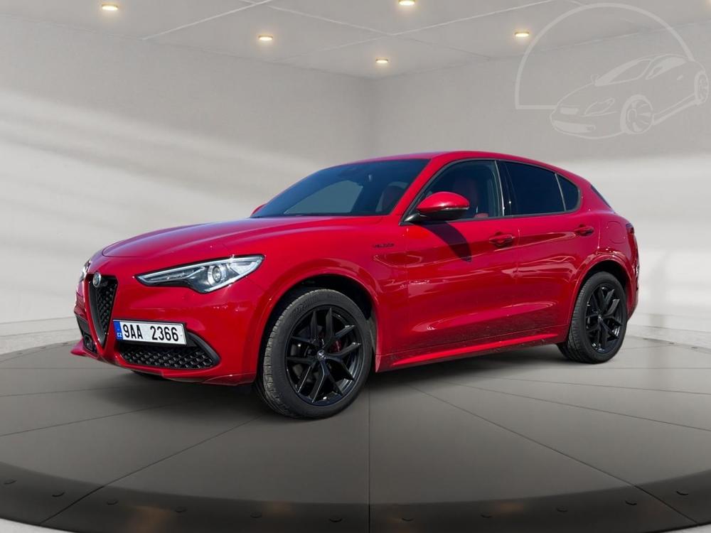 Alfa Romeo Stelvio 2.0i 206kW 4x4 ČERVENÁ KŮŽE CZ