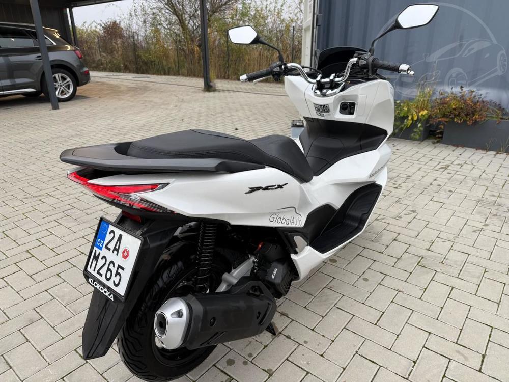 Honda  ZRUKA DPH PO SERVISU 1.CZ