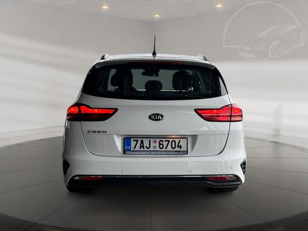 Kia Ceed 1.6CRDi 85kW VHEV KLIMA CZ