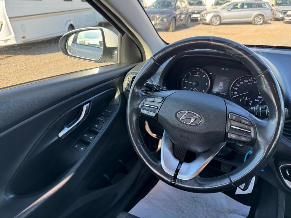 Hyundai i30 1.6CDRi 85kW KAMERA 1.CZ DPH