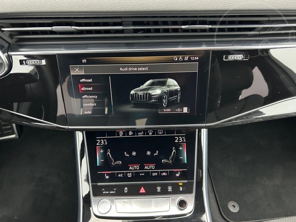 Audi Q7 50TDI 7MST ASIST LED NEZ.TOP