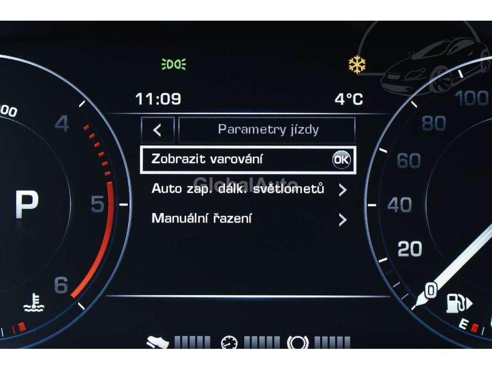 Land Rover Range Rover Sport 3.0SDV6 HSE CZ 1.MAJ ZRUKA!!