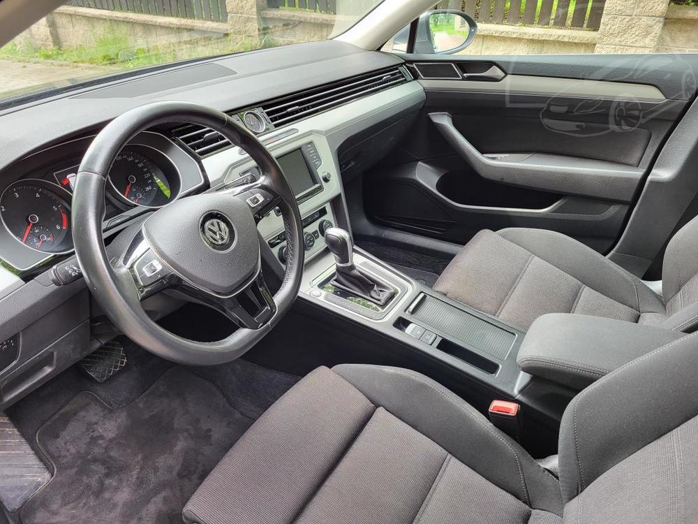 Volkswagen Passat 2,0 TDi, DSG, NAVIGACE