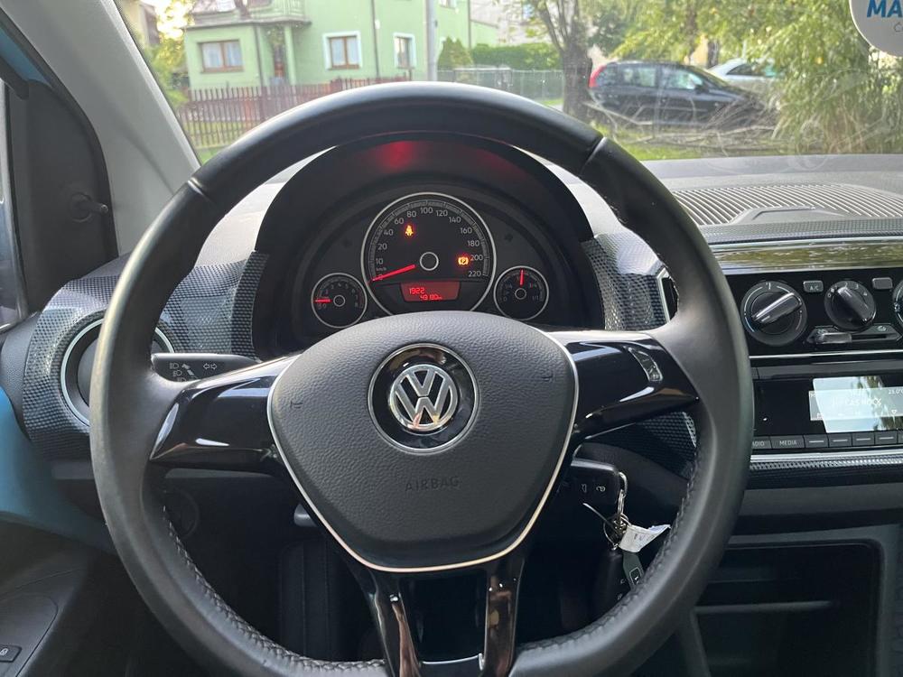 Volkswagen Up 1,0 44kw R 43 tis. km