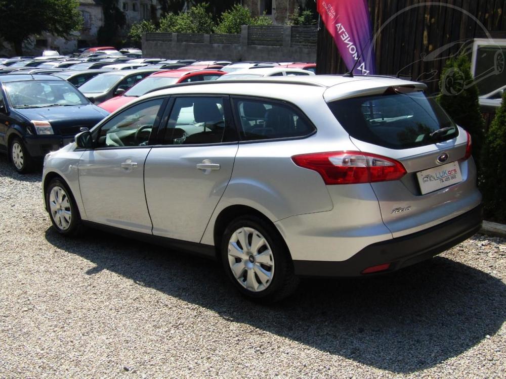 Ford Focus 1.6 16V 77kW  SERVIS