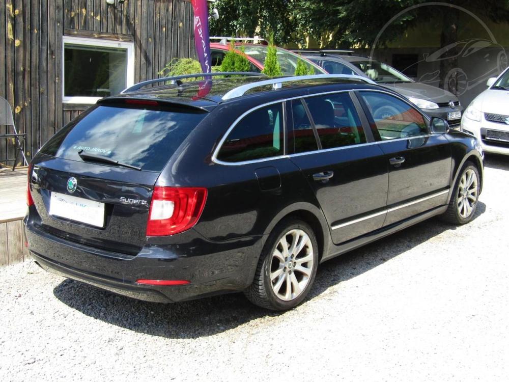 koda Superb 2.0 TDI 103KW  VBORN STAV