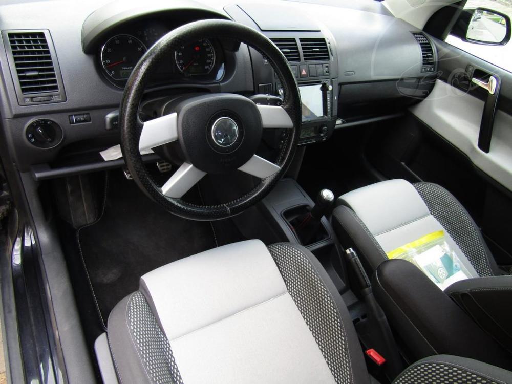 Volkswagen Polo Cross 1.6 i 77kW