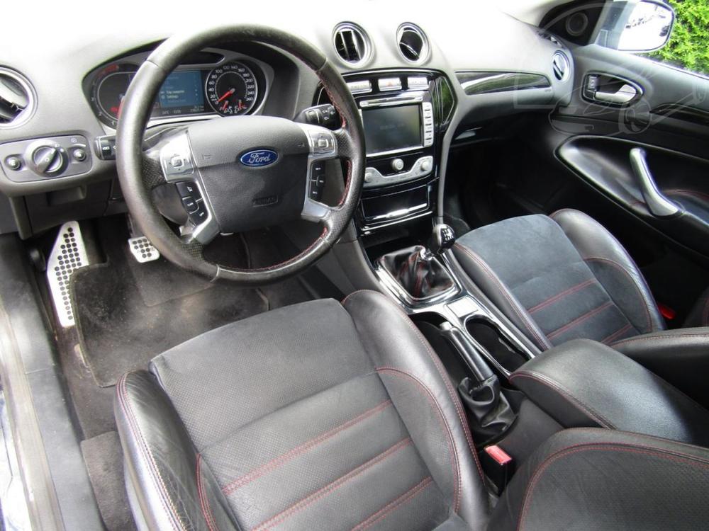 Ford Mondeo 2.2 TDCi 129kW  TITANIUM S