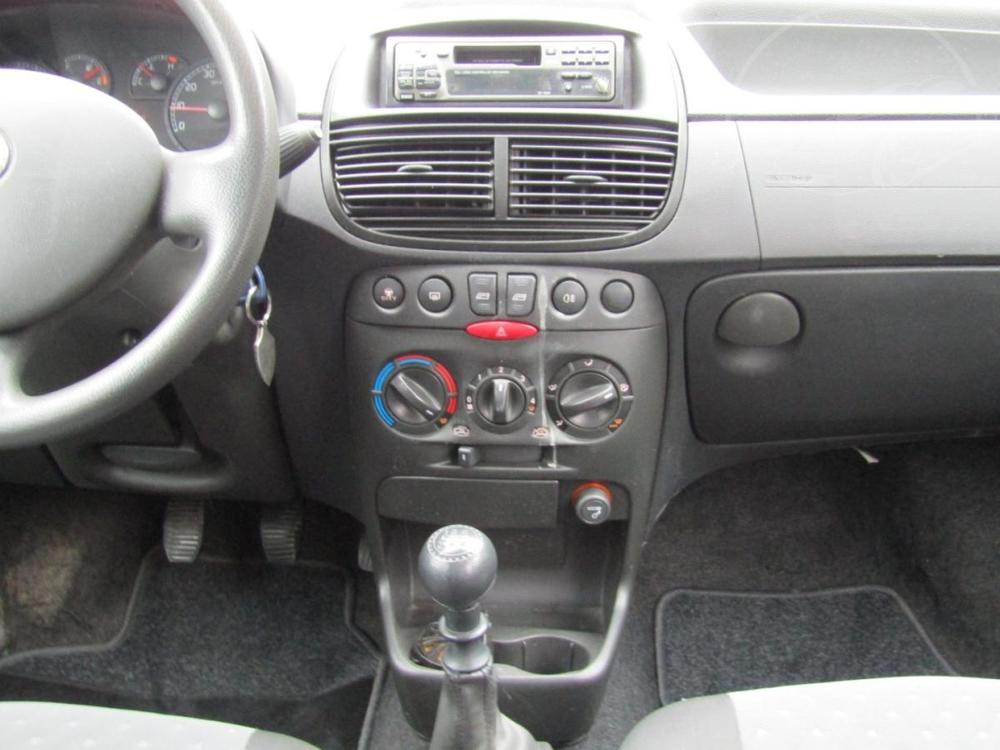 Fiat Punto 1.2i 44kW  BEZ KOROZE