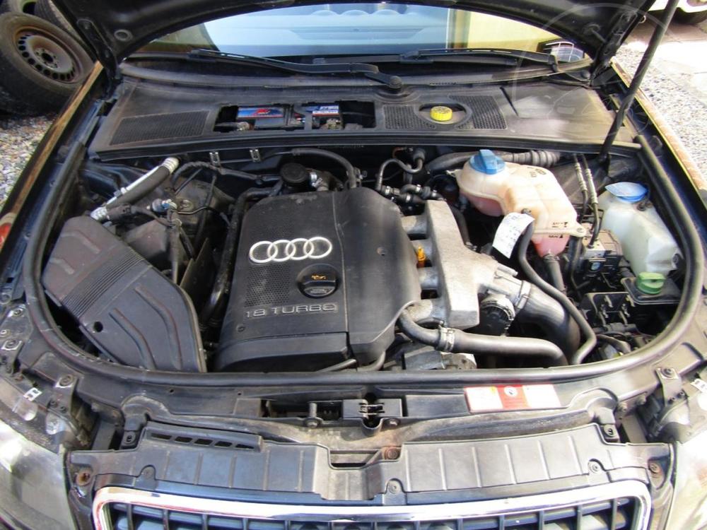 Audi A4 1.8 T 120kW  NOV ROZVODY