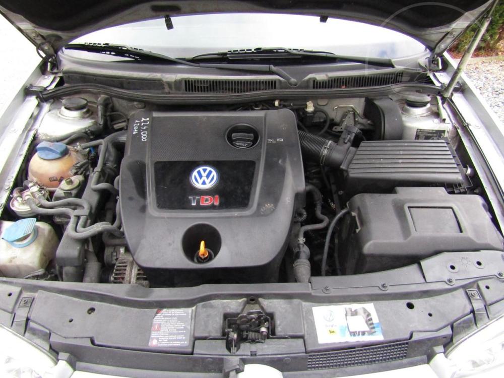 Volkswagen Golf 1.9 TDI 74kW  BEZ KOROZE