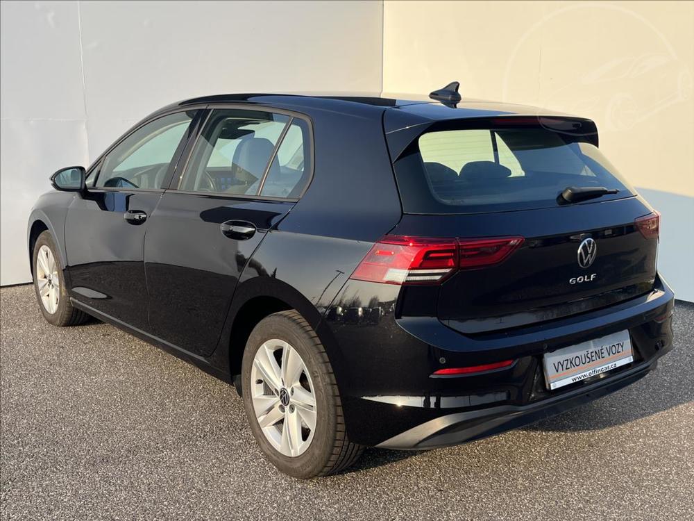 Volkswagen Golf 1,0 TSi 81kW LIFE  8