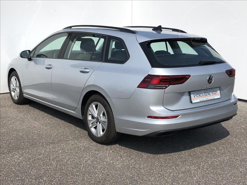 Volkswagen Golf 1,5 TSi 110kW 7DSG LIFE  8