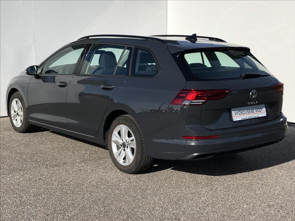 Volkswagen Golf 1,0 TSi 81 kW LIFE  8