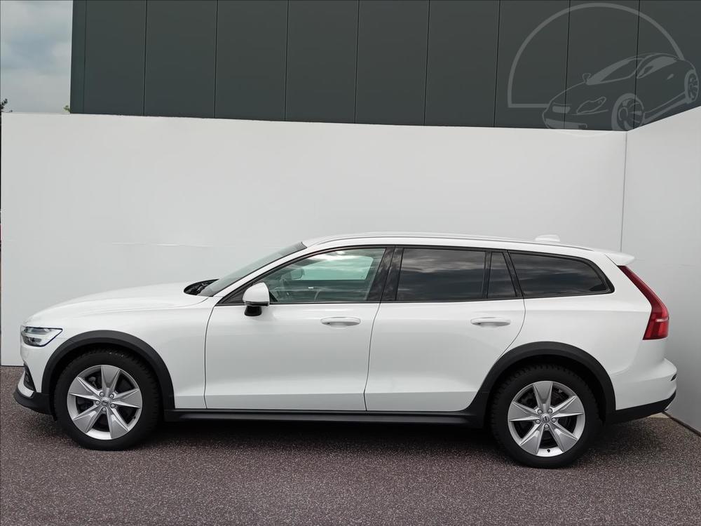 Volvo V60 2,0 AWD CROSS COUNTRY  B4