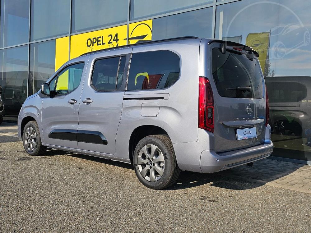 Opel Combo Elegance Plus L2 1.5  130k MT6