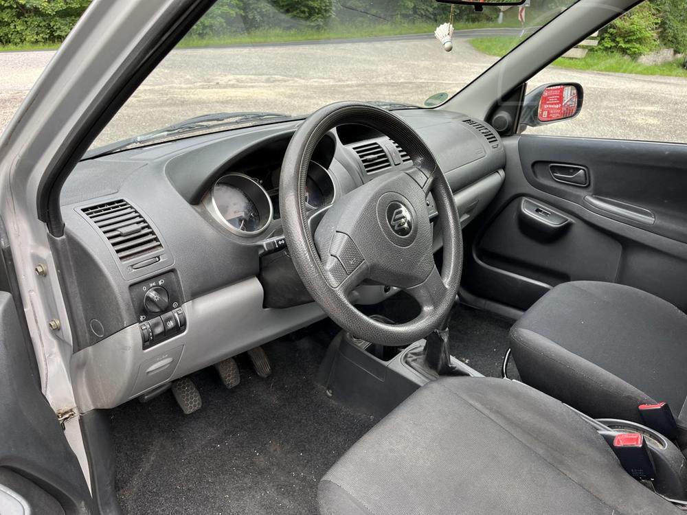 Suzuki Ignis 1 MAJITEL