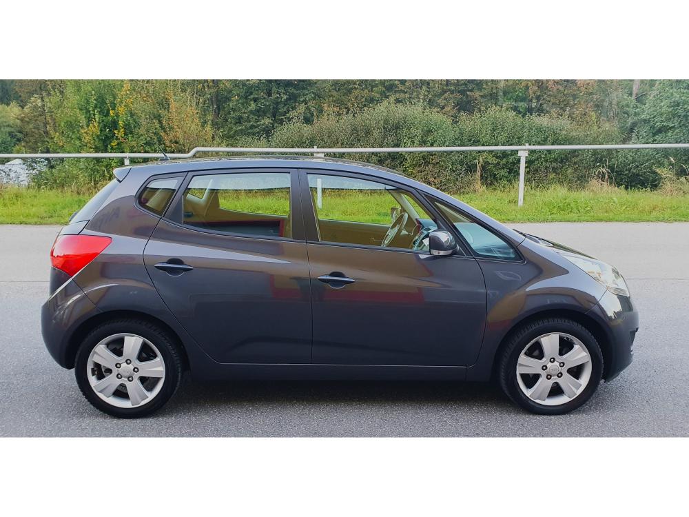 Kia Venga 1.6i Spirit, 2012, Serviska.