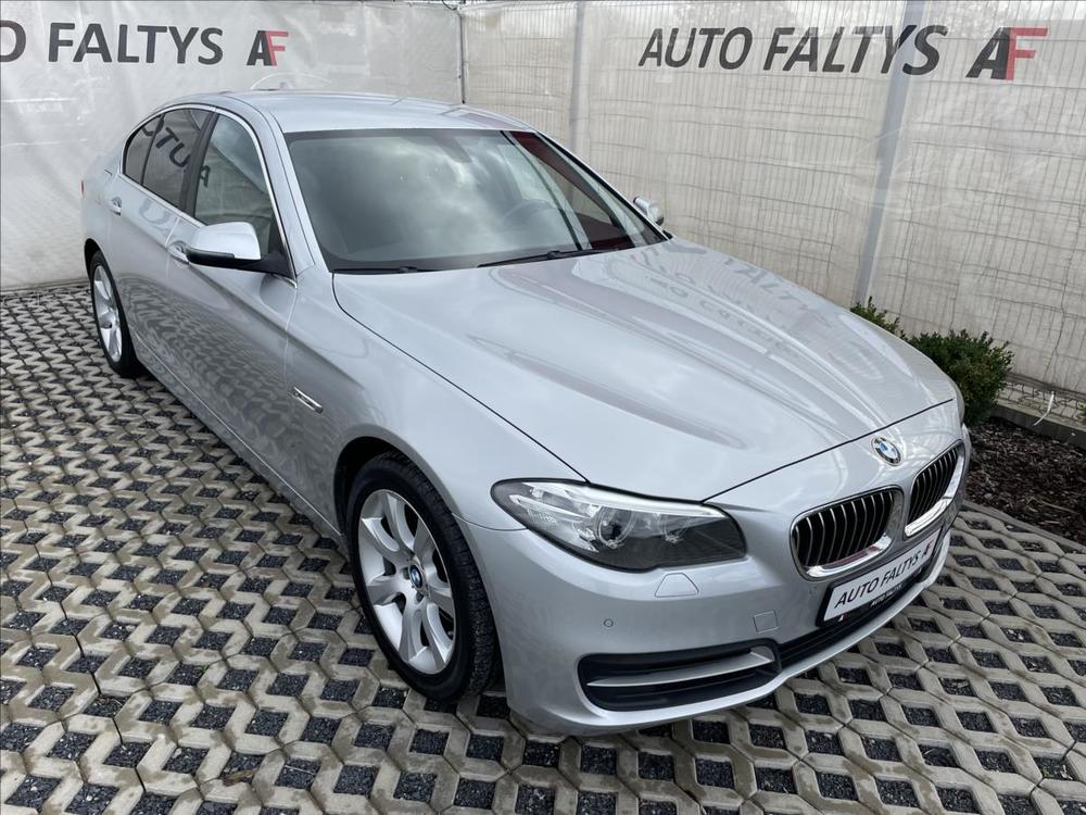 Prodej BMW 5 2,0 520d xDrive Luxury Line