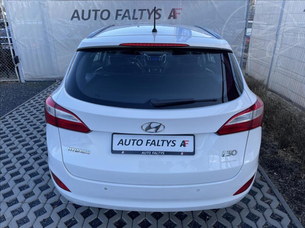 Hyundai i30 1,6 99 kw GDI Trikolor cz 1.m