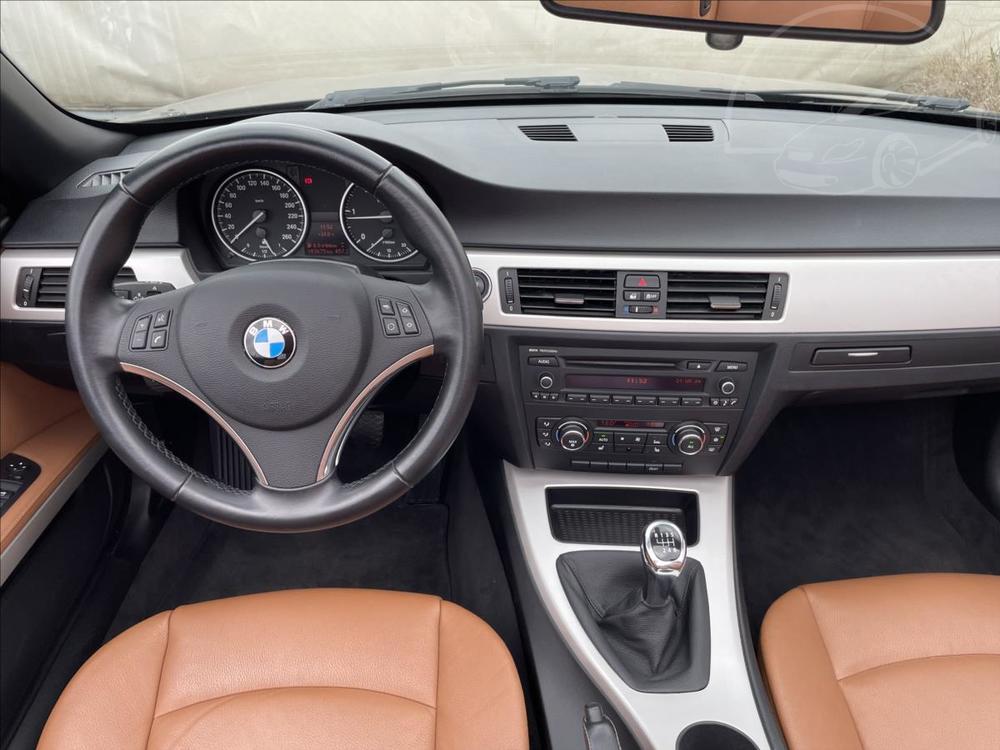 BMW 3 2,0 320d Cabrio 135KW DPH