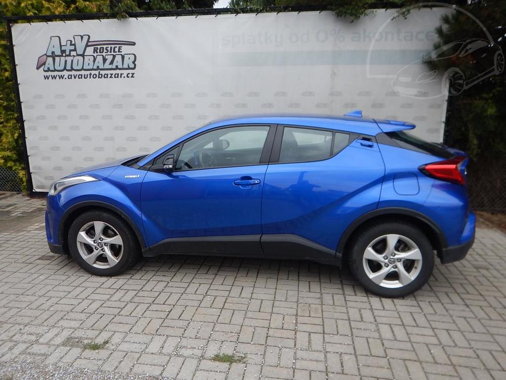 Prodm Toyota C-HR 1.8i HYBRID, R, SERVISKA