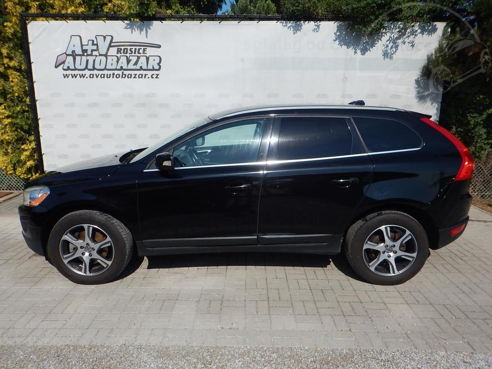 Volvo XC60 2.4 D5 AWD, DIGIKLIMA, TAŽNÉ