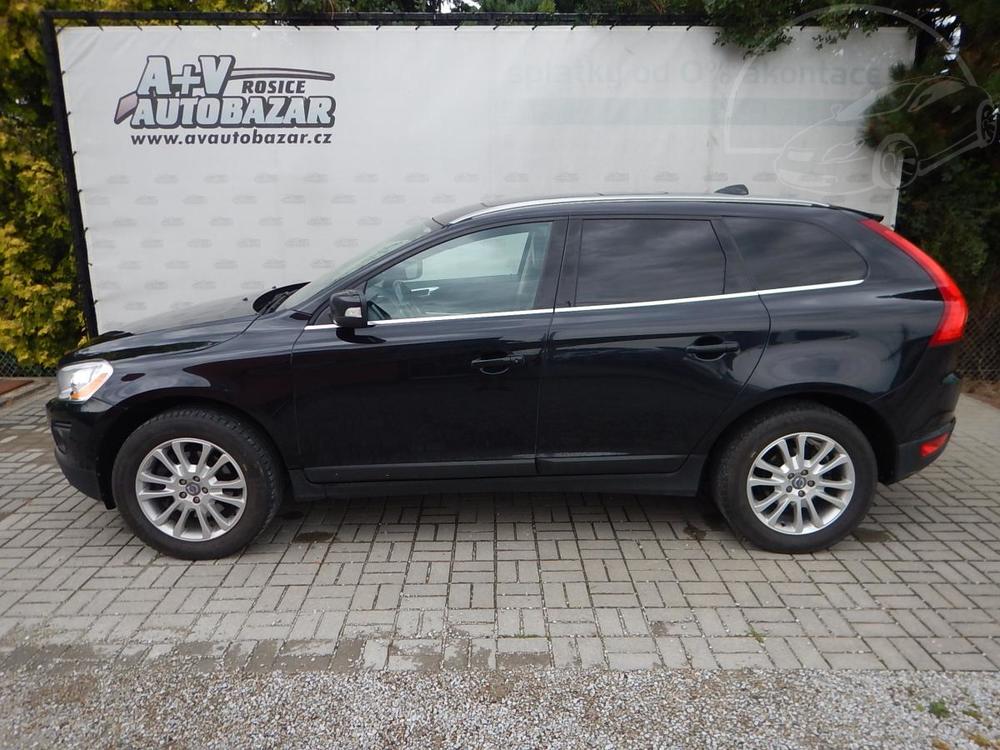 Volvo XC60 2.4D AWD, DIGIKLIMA, TAŽNÉ