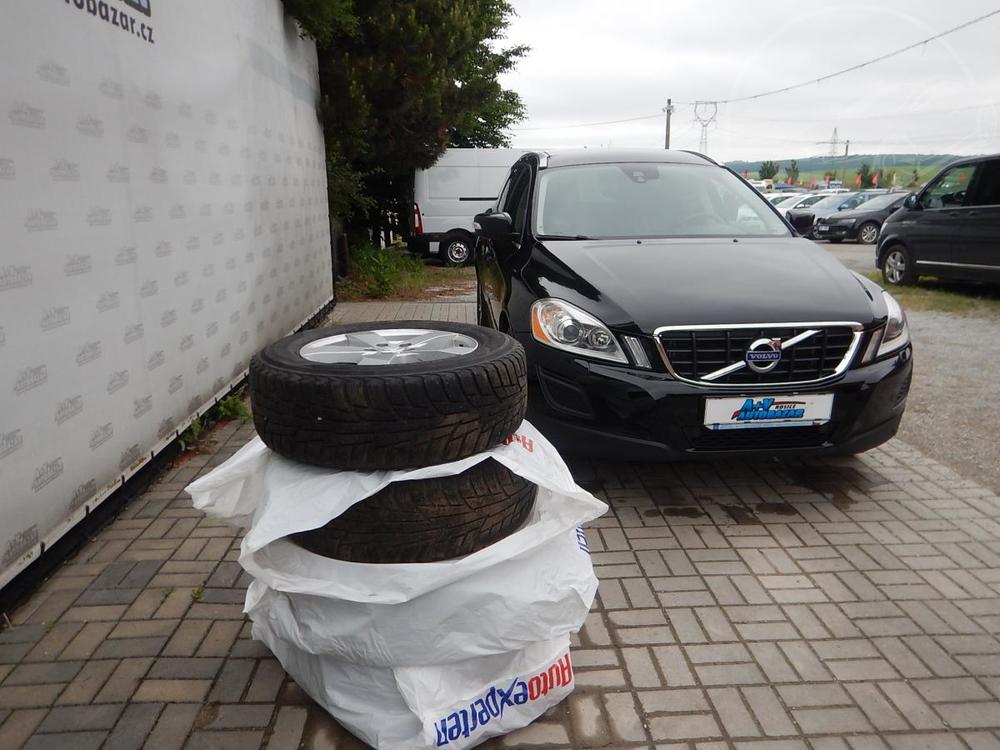 Volvo XC60 2.4 D5 AWD, DIGIKLIMA, TAN